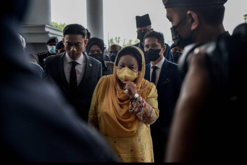 Rosmah hadir bagi mendengar keputusan perbicaraan kes rasuahnya berkaitan projek solar hibrid bernilai RM1.25 bilion untuk 369 sekolah luar bandar di Sarawak pada Khamis. - Foto Bernama