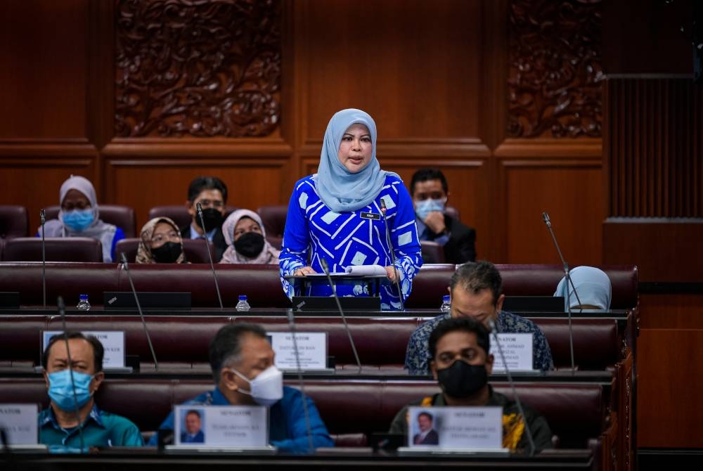 Menteri Pembangunan Wanita, Keluarga dan Masyarakat Datuk Seri Rina Mohd Harun. - Foto Bernama