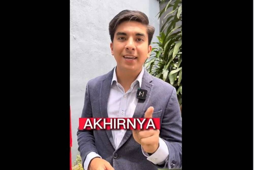 Tangkap layar video dimuat naik Syed Saddiq di laman Facebooknya pada Isnin.