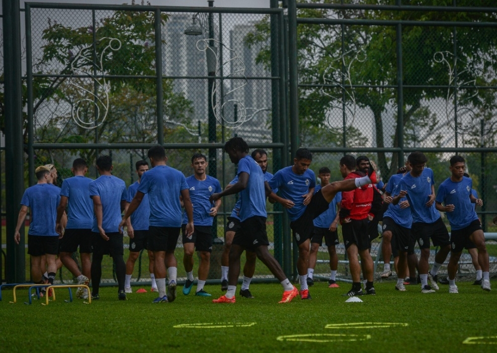 Para pemain KL City FC tekad meraih kemenangan ke atas Mohun Bagan dalam aksi separuh akhir Piala AFC Antara Zon di Stadium Salt Lake, Kolkata, India pada Rabu.