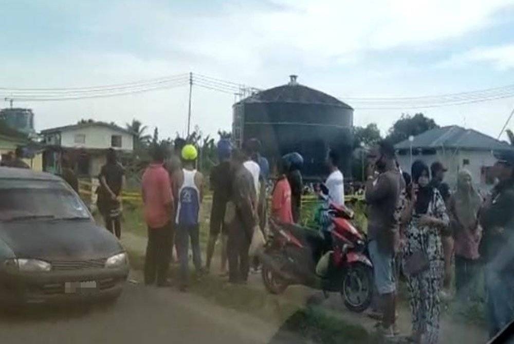 Rakaman video tular memaklumkan mayat seorang wanita ditemui di tepi jalan simpang Kampung Batu, Semporna. 