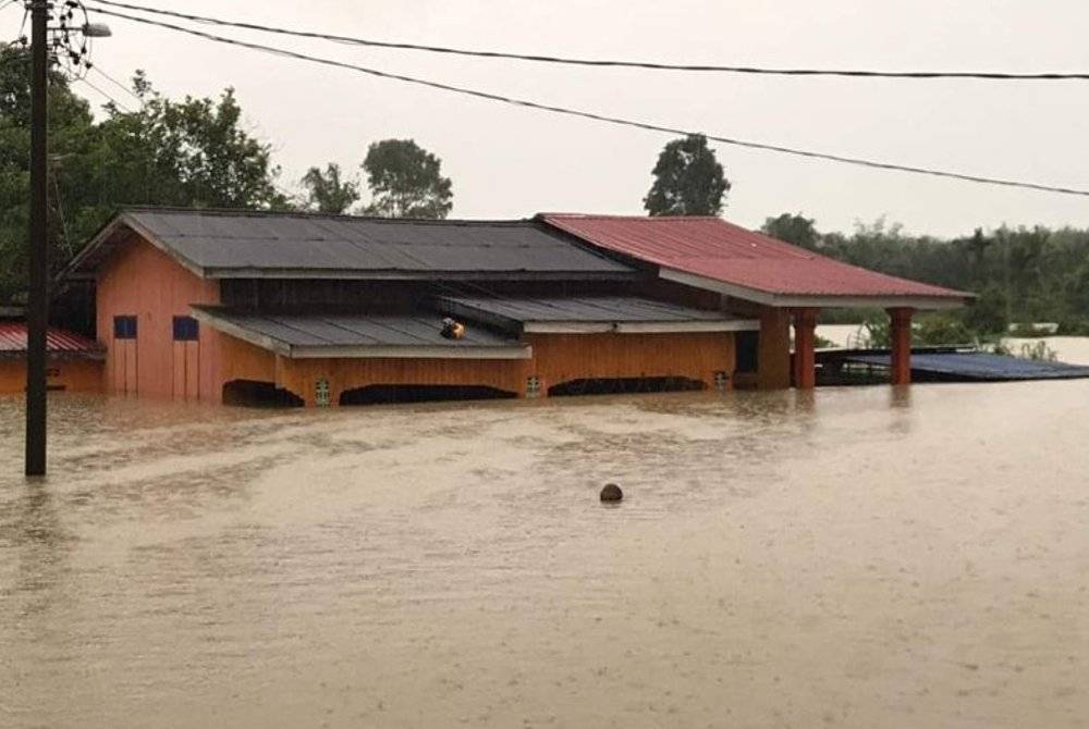 Wanita PKR menggesa kerajaan agar bersedia dengan pangkalan data terkini lokasi kediaman golongan rentan berisiko banjir supaya operasi pemindahan mangsa dijalankan secara berkesan. - Foto hiasan 