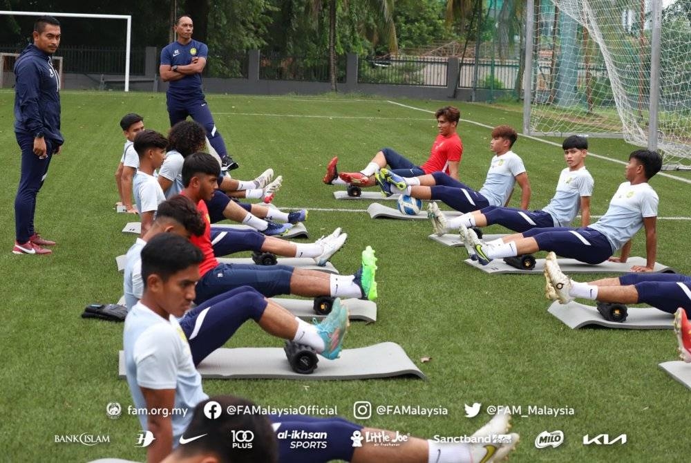 Hassan Sazali berharap skuad Harimau Muda mampu mengutip tiga mata apabila berdepan Sri Lanka dalam aksi kedua Kumpulan E Kelayakan Piala Asia B-20 2023 di Stadium MFF, Ulaanbaatar pada Jumaat. - Foto FB FAM