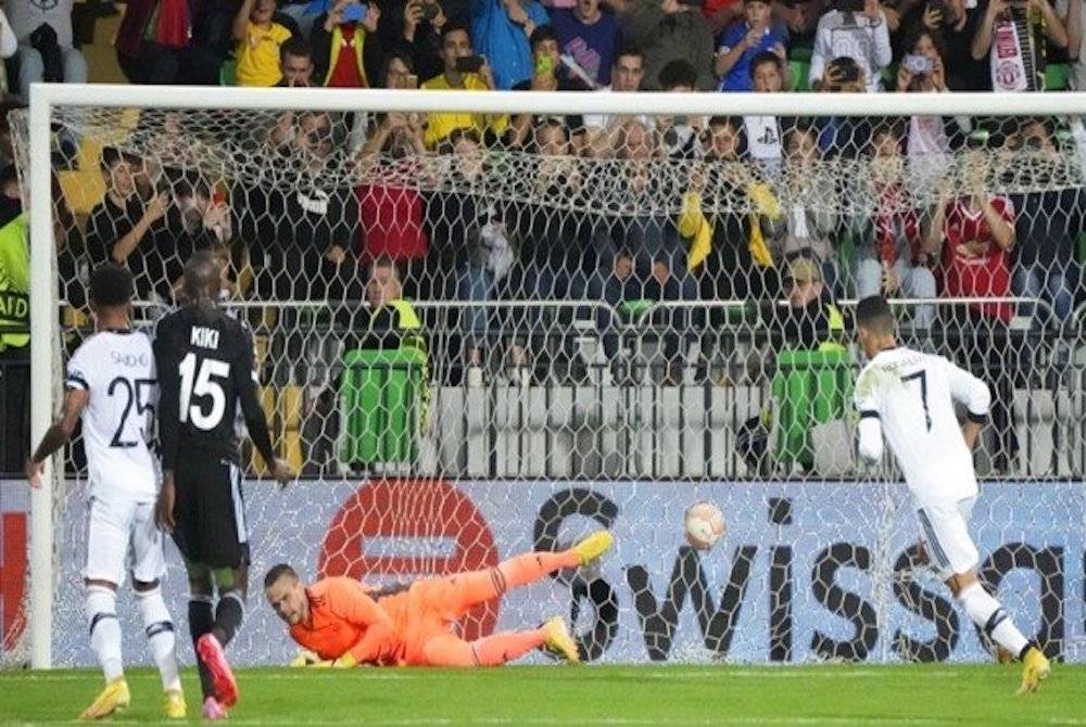 Ronaldo akhirnya menemui sentuhan setelah meledak satu gol ketika membantu United mengalahkan Sheriff 2-0 dalam saingan Liga Europa pada Jumaat. - Foto Agensi