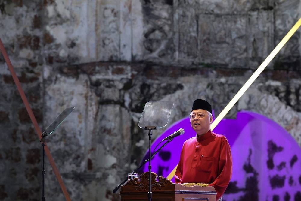 Ismail Sabri berucap pada sambutan Hari Malaysia 2022 di Dataran Memorial Pengisytiharan Kemerdekaan A&#039; Famosa Banda Hilir malam ini. Foto Bernama