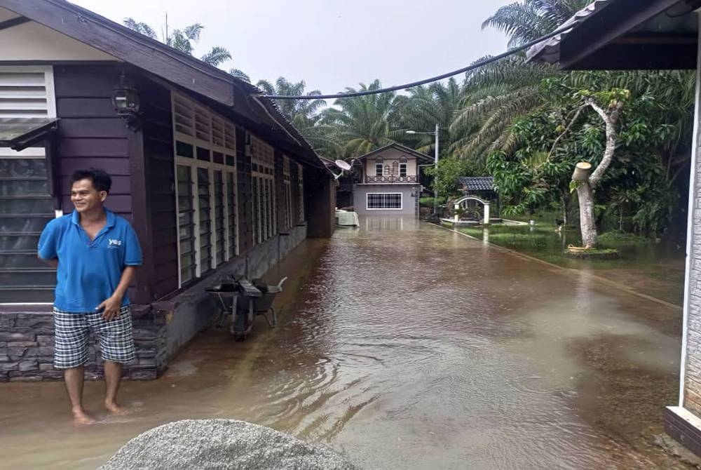 Kesemua mangsa banjir ditempatkan empat PPS di Batu Pahat dan Pontian.