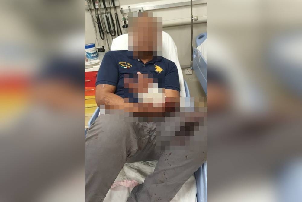 Lans Koperal Mohammad Ridzuan dihantar ke Hospital Shah Alam untuk rawatan lanjut dan berada dalam keadaan stabil. - Foto PDRM