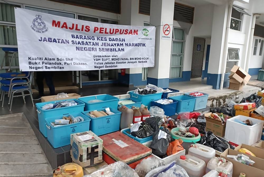 Dadah yang dilupuskan JSJN Negeri Sembilan. - Gambar ihsan polis