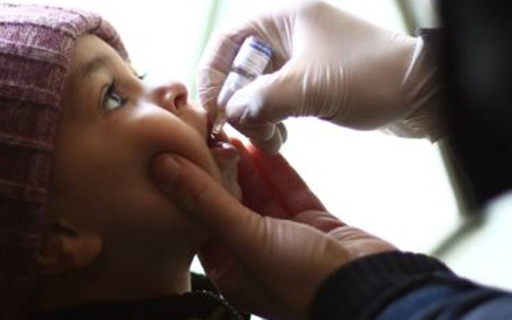 Vaksin polio nOPV2 Indonesia akan digunakan oleh UNICEF untuk mencegah penularan wabak polio di seluruh dunia. Foto AFP