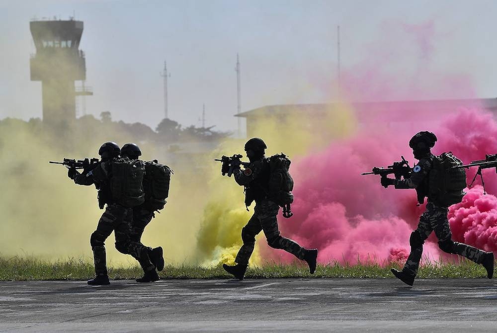 PASKAL sentiasa mengadakan latihan bersama dengan pasukan elit dari negara luar. - Foto Bernama