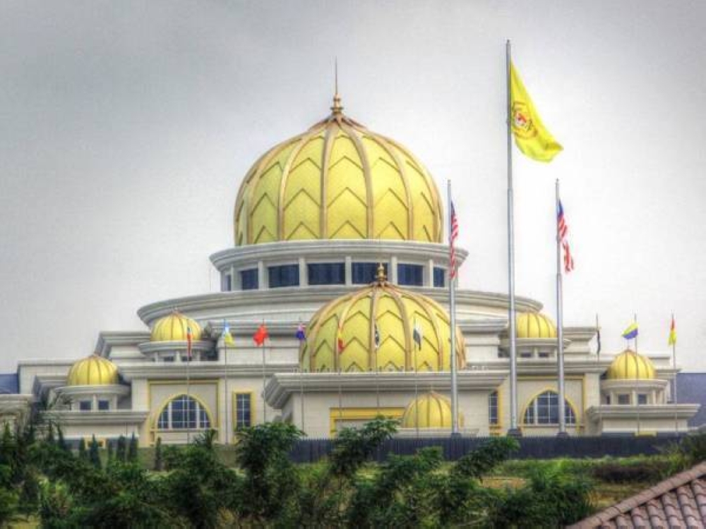 Istana Negara menafikan laporan mendakwa Ismail Sabri akan menghadap Yang di-Pertuan Agong pada Isnin seperti mana didakwa penulis blog, Zaharin.