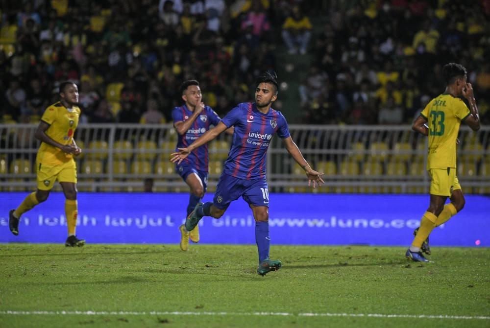 Velazquez meraikan gol jaringannya ketika menentang KDA pada perlawanan Liga Super di Stadium Darul Aman pada Selasa. - Foto Bernama