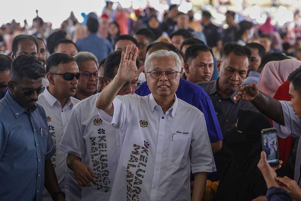 Ismail Sabri ketika hadir Kenduri Sekampung Keluarga Malaysia sempena Jelajah Aspirasi Keluarga Malaysia di Felda Palong pada Sabtu. - Foto Bernama