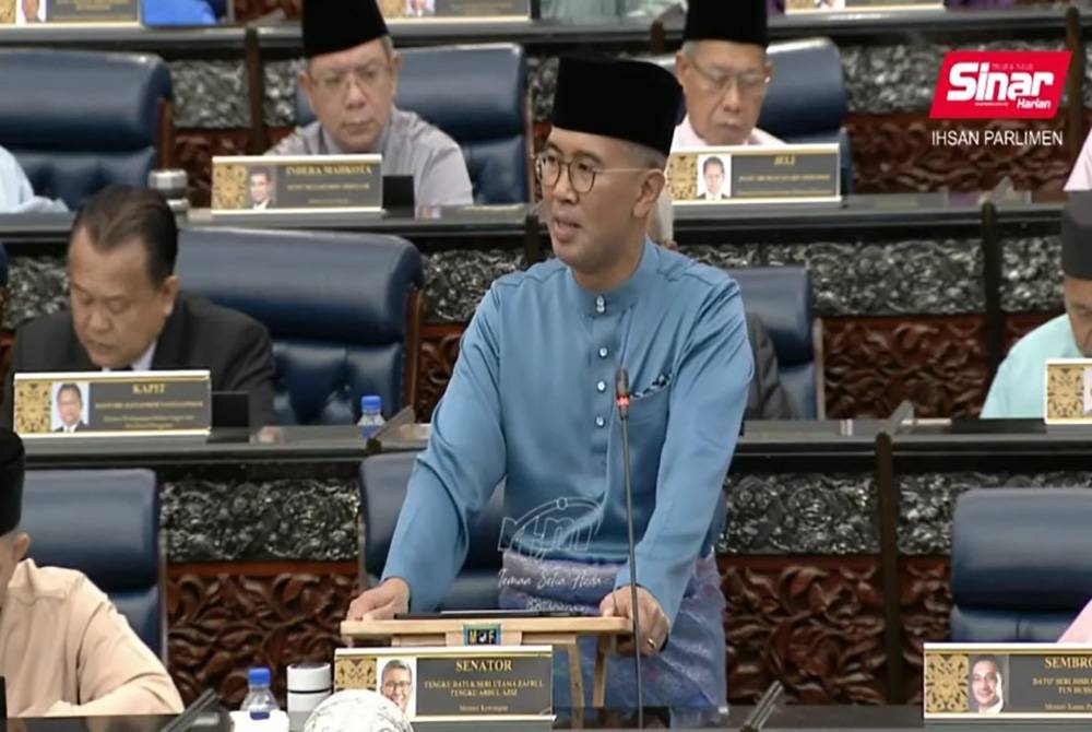 Tengku Zafrul ketika membentangkan Bajet 2023 pada Jumaat lalu.