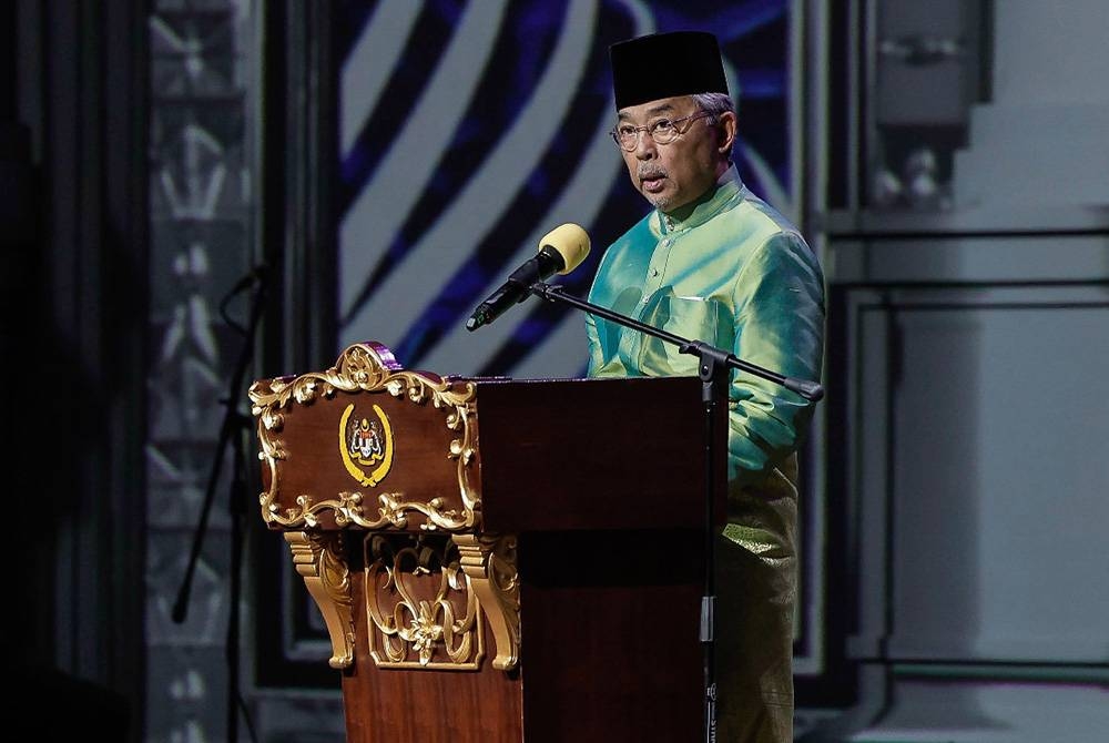 Al-Sultan Abdullah berkenan menyampaikan Titah Diraja pada Sambutan Maulidur Rasul Peringkat Kebangsaan 1444 Hijrah/2023 Masihi di Pusat Dagangan Dunia Kuala Lumpur (WTCKL) pada Ahad. - Foto Bernama