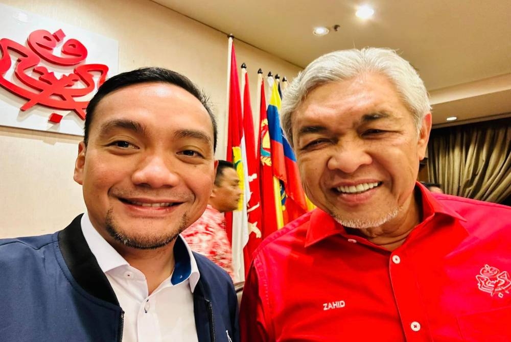 Onn Hafiz bersama Ahmad Zahid. - Foto Facebook Onn Hafiz