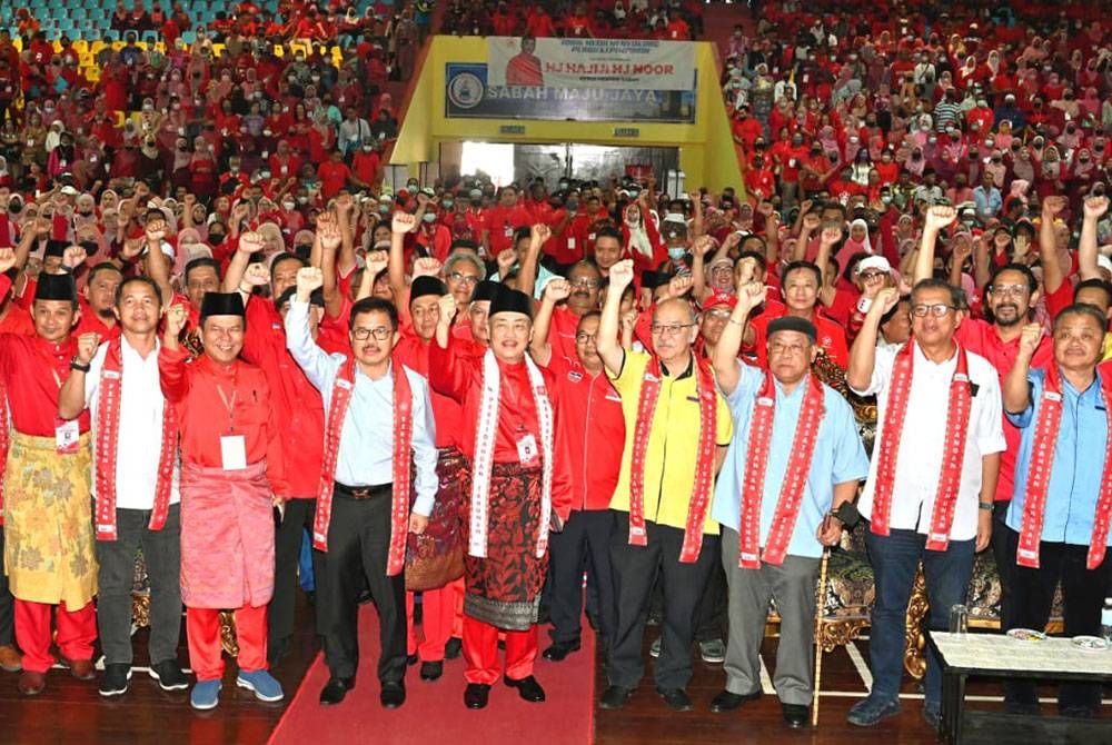 Hajiji ketika hadir Mesyuarat Persidangan Parti Pribumi Bersatu Malaysia (Bersatu) Bahagian Tuaran Tahun 2022, di Dewan Sri Sulaman, Tuaran pada Khamis.