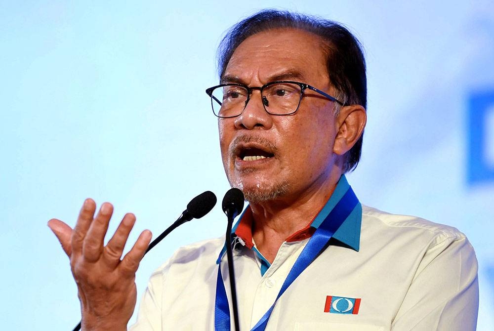 Datuk Seri Anwar Ibrahim. - Foto Bernama