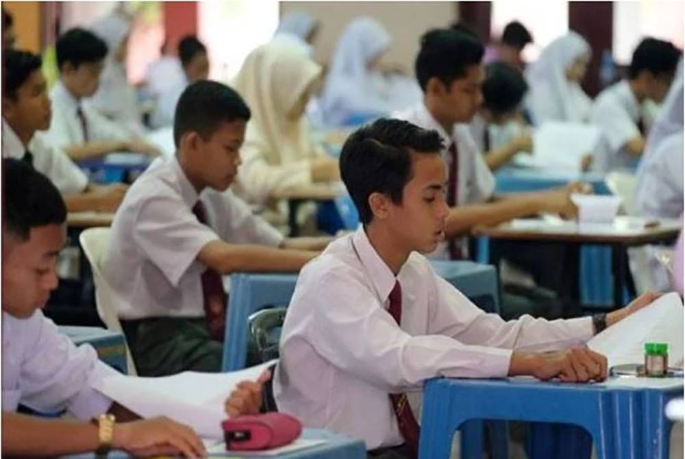 PBS menilai pelajar secara holistik dengan sistem peperiksaan berpusat bukan lagi bentuk penilaian tunggal untuk mengukur pencapaian mereka. - Gambar hiasan