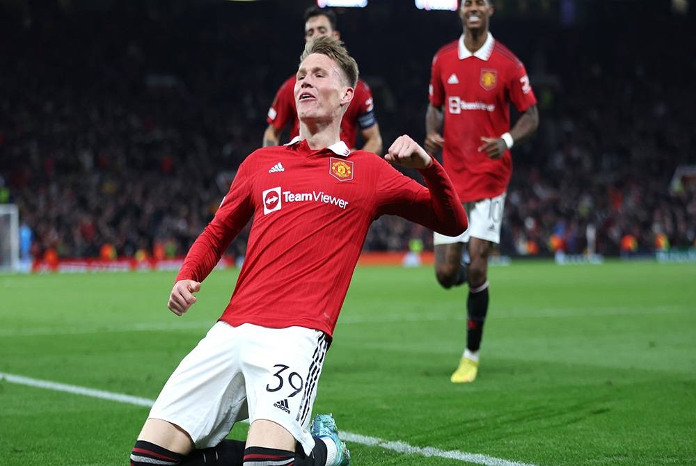 McTominay meraikan jaringannya ketika bantu United tewaskan Nicosia.