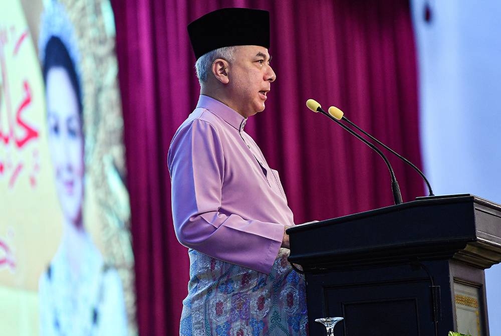 Sultan Perak Sultan Nazrin Shah - Foto Bernama