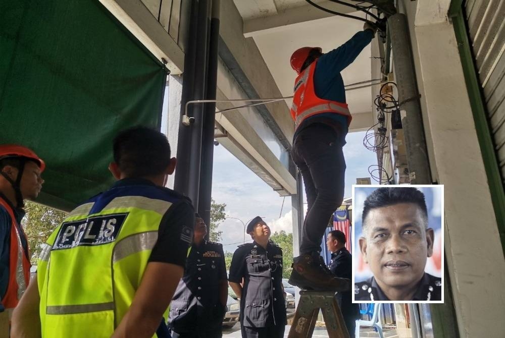 Polis dan TNB melakukan pemotongan bekalan elektrik di salah sebuah premis yang dipercayai menjalankan loteri awam secara haram dan judi secara atas talian di sekitar Bandaraya Kuantan. (Gambar kecil: Wan Mohd Zahari)