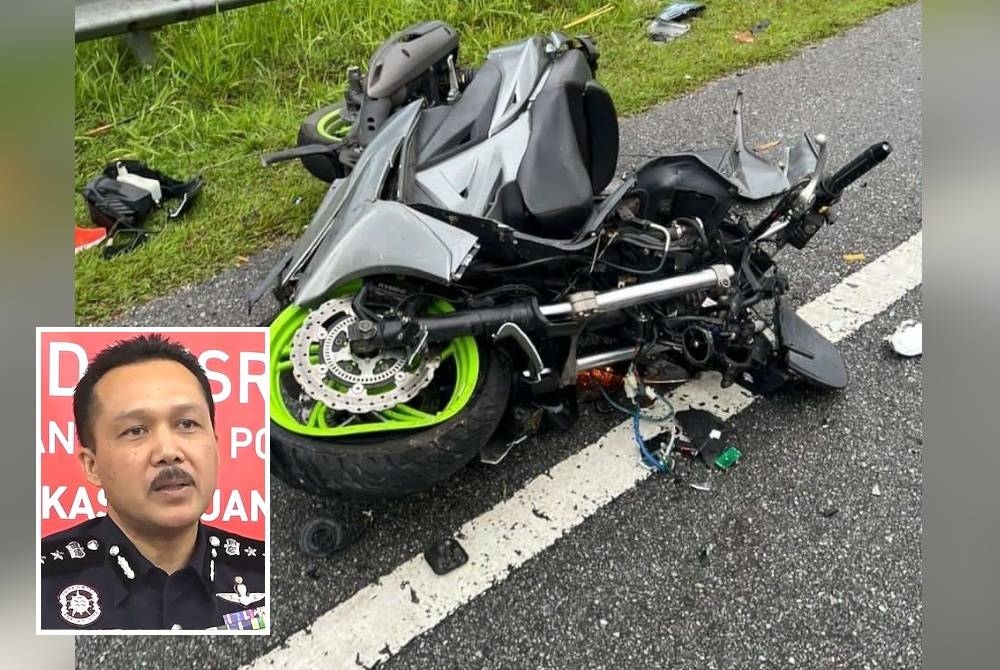 Motosikal yang dinaiki kedua-dua mangsa remuk selepas terbabit dalam nahas membabitkan sebuah kereta di Lenggong pada Isnin. - Foto Ihsan pembaca (Gambar kecil: Mohd Yusri Hassan Basri)