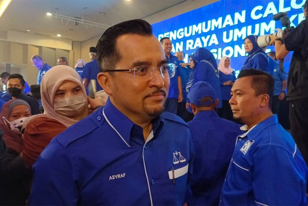 Asyraf Wajdi hadir pada Pengumuman Calon Dewan Undangan Negeri (DUN) BN Perak di Meru Raya di Ipoh.