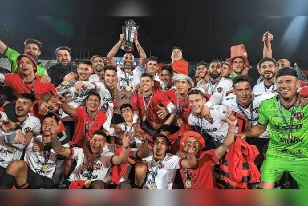 Atlético Patronato cipta sensasi juarai Piala Argentina.