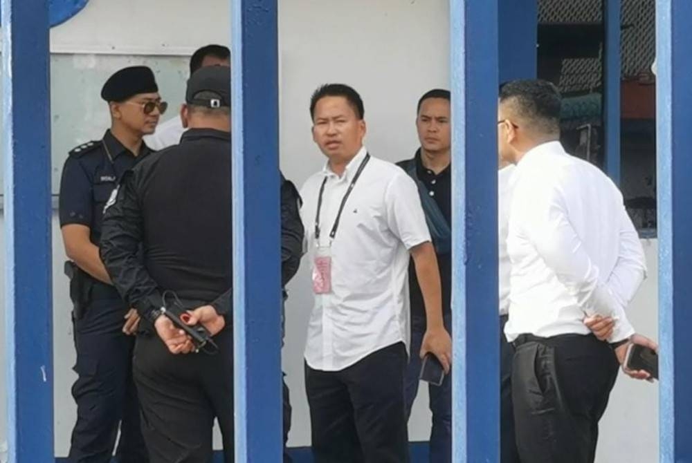 Peter yang juga ADUN Melalap dilepaskan dengan jaminan polis pada pagi Ahad. 