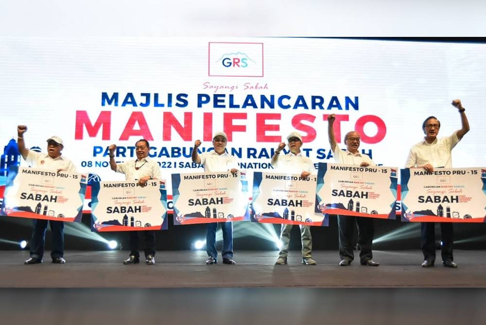 Hajiji melancarkan manifesto GRS di SICC Kota Kinabalu.