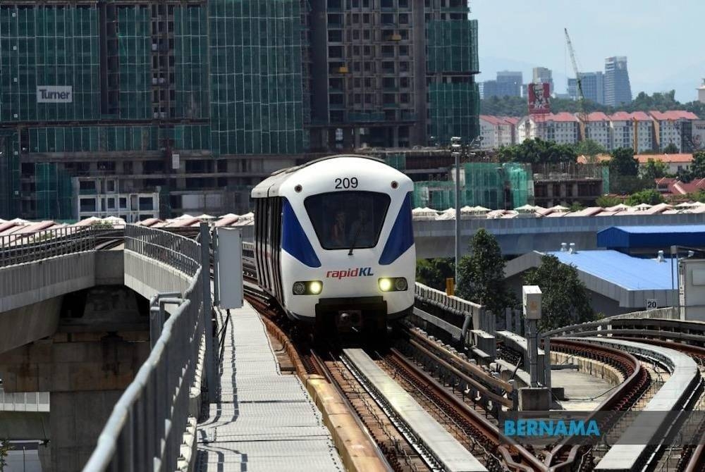 Stesen LRT Kelana Jaya hingga LRT Ampang Park ditutup kepada pengguna susulan gangguan perkhidmatan LRT Laluan Kelana Jaya. - Gambar hiasan Bernama 