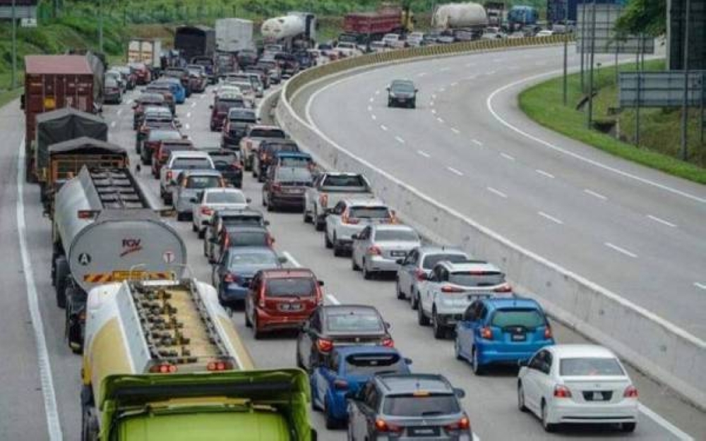 PLUS jangkakan berlaku peningkatan trafik di antara 1.8 juta hingga 1.9 juta kenderaan di rangkaian lebuh raya kendaliannya bermula pada 17 November hingga 21 November yang akan datang.