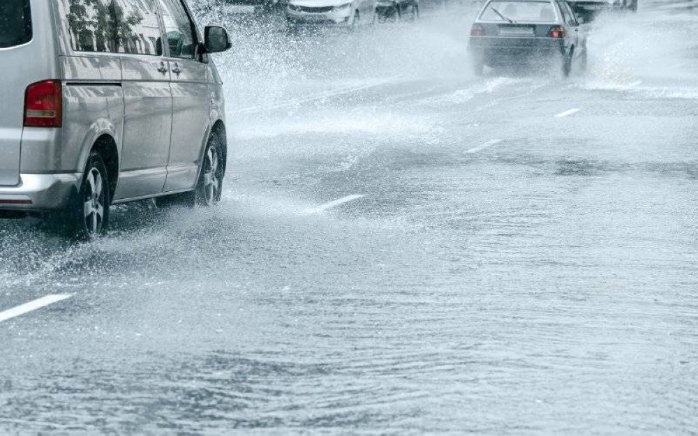  MetMalaysia mengeluarkan amaran risiko banjir kilat serta ribut petir di beberapa negeri di Semenanjung dan Sarawak dalam tempoh 24 jam bermula hari ini. Foto hiasan