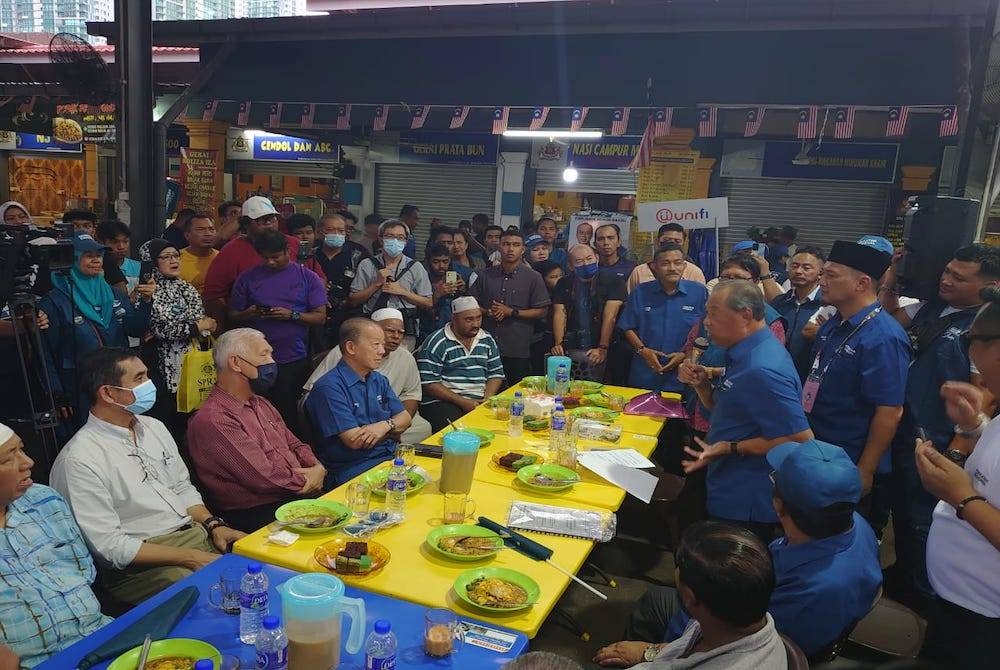 Muhyiddin ketika berucap menghadiri program Sembang Petang Bersama Abah di Taman Sri Stulang, Johor Bahru pada Selasa.