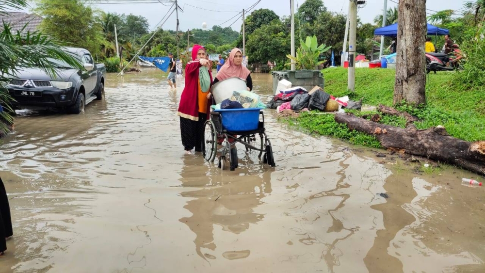 Antara lokasi yang terjejas akibat banjir di sekitar Dengkil, Sepang