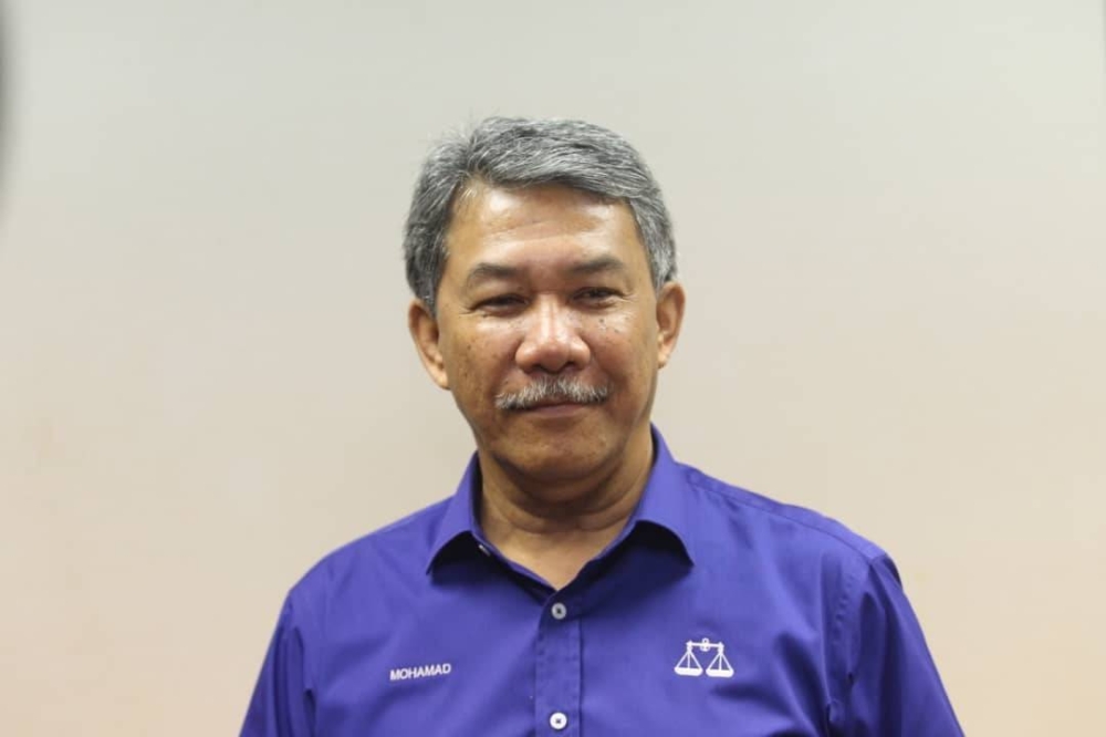 Mohamad menang besar di Parlimen Rembau. 