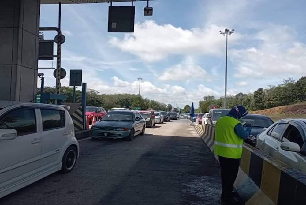 Trafik mulai perlahan di Tol Bentong.