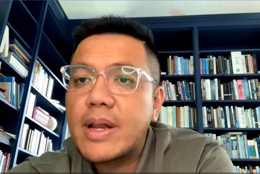 Afif ketika menjadi panelis Program Sinar Live bertajuk &#039;Anwar PM10: Harapan Baharu Rakyat Malaysia’ yang disiarkan di platform digital Sinar Harian pada Jumaat.