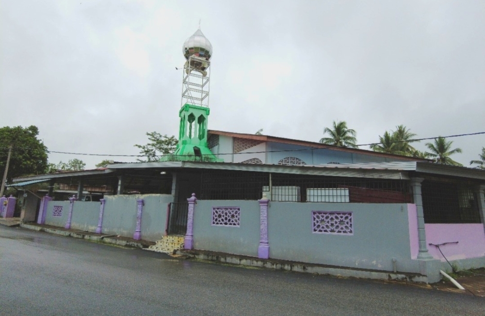 Masjid Al-Ehsan Mukim Kampung Belanga, Kuala Krai berusia lebih tiga dekad perlu dinaik taraf untuk menampung jumlah jemaah yang semakin meningkat.