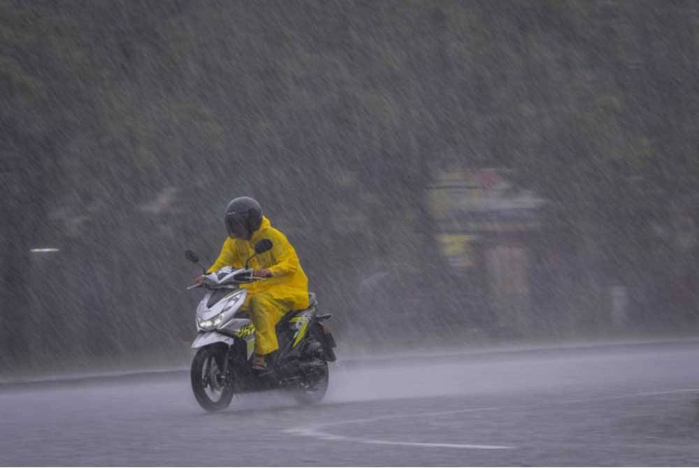 MetMalaysia mengeluarkan amaran hujan berterusan tahap waspada. (Gambar hiasan) - Foto Bernama