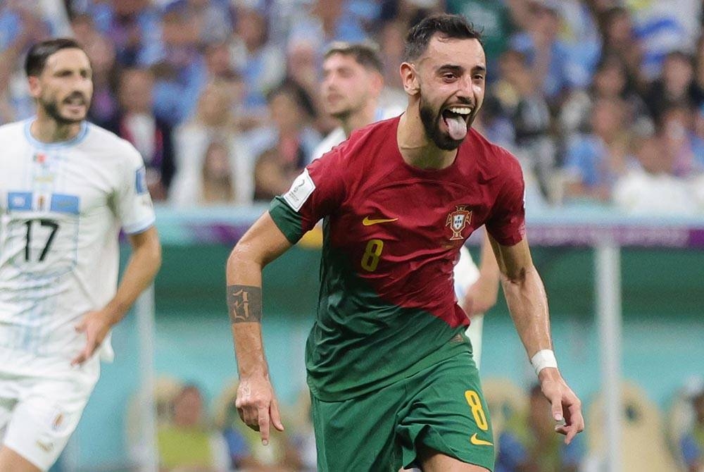 Fernandes menyumbang dua gol Portugal ketika menewaskan Uruguay dalam perlawanan Kumpulan H Piala Dunia Qatar 2022 di Stadium Lusail. Foto: EPA