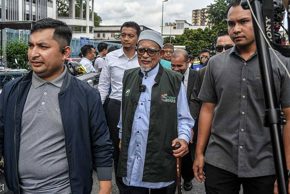 Abdul Hadi ditemui pemberita selepas direkod keterangan di IPD Sentul pada Isnin.