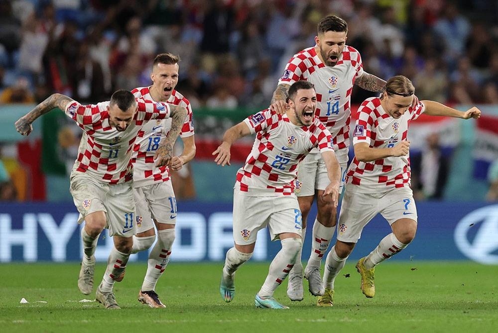 Pemain Croatia meraikan kejayaan selepas layak ke peringkat suku akhir.