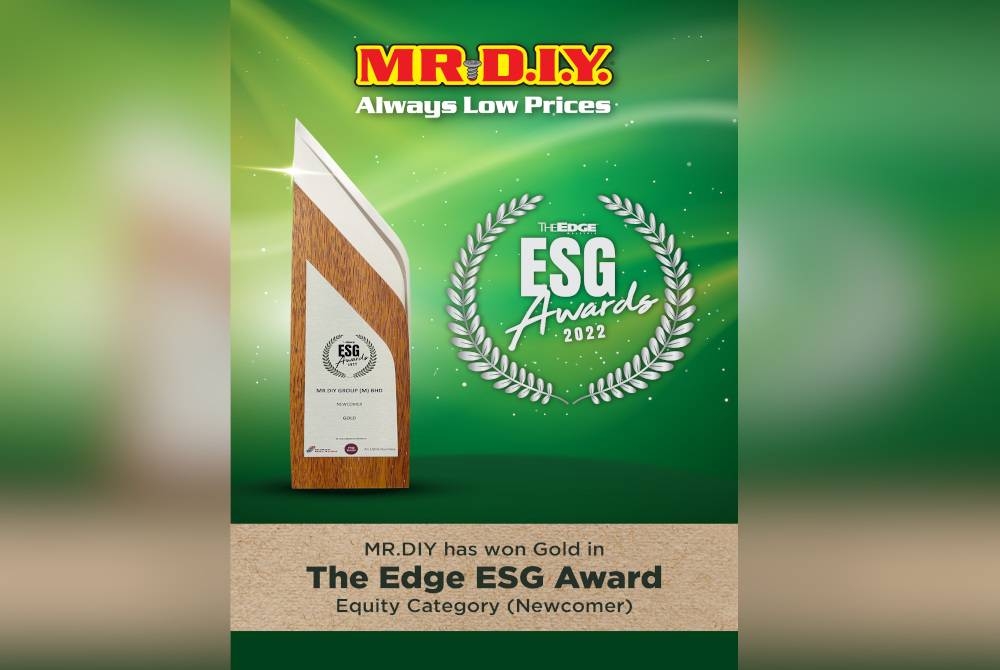 MR D.I.Y. memenangi anugerah Pendatang Baru Terbaik dalam kategori Ekuiti di The Edge ESG Awards 2022 yang diadakan di salah sebuah hotel di Selangor pada 28 November lepas.