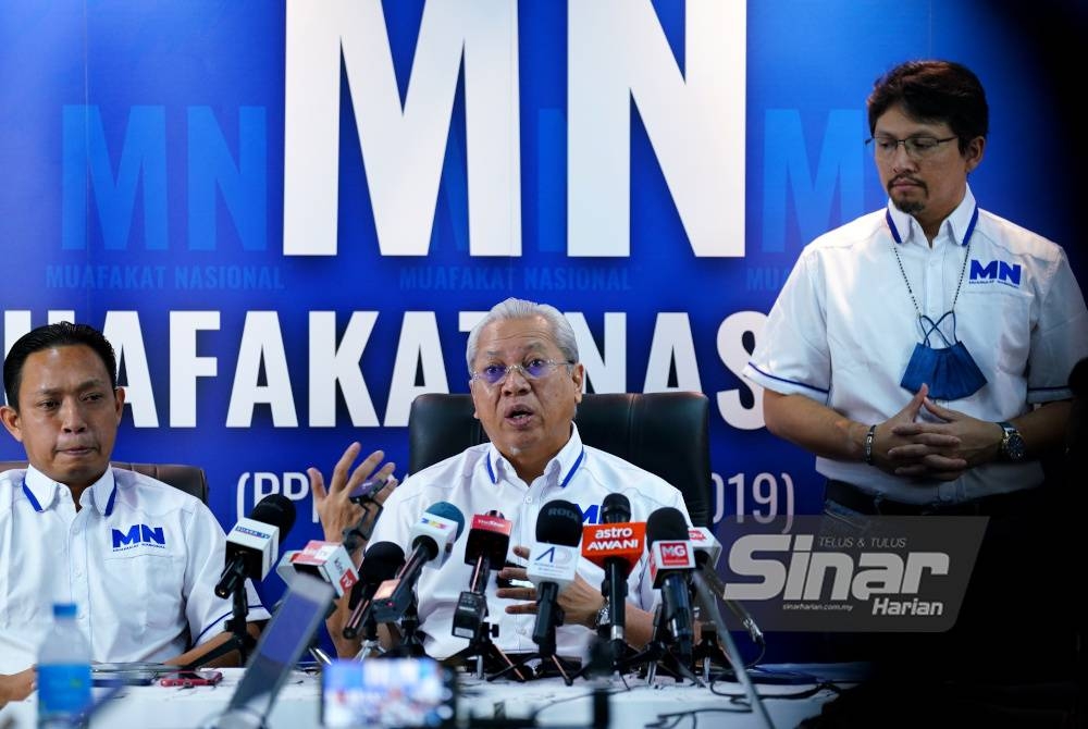 Annuar pada sidang akhbar di Ibu Pejabat Muafakat Nasional (MN) di Sri Hatamas pada Khamis. - Foto Sinar Harian HALIM WAHID