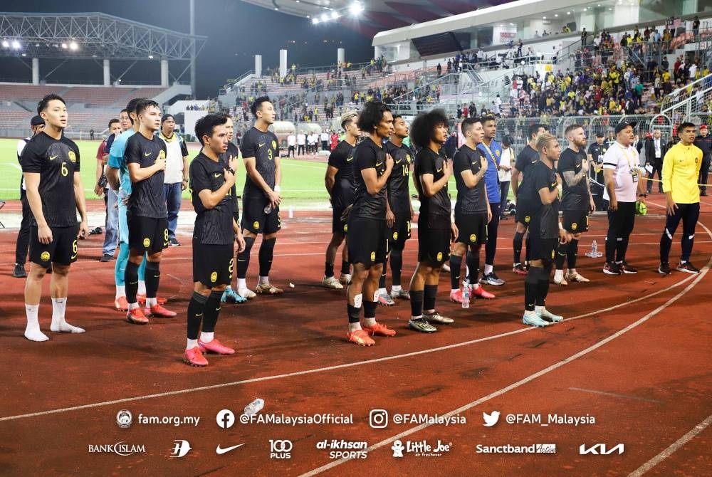 Para pemain Harimau Malaya selepas perlawanan persahabatan di Stadium Bola Sepak Kuala Lumpur Cheras pada Rabu. - Foto FAM