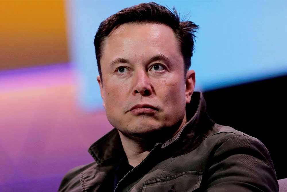 Jumlah saham Tesla yang dijual Musk sejak tahun lalu mencecah hampir AS$40 bilion (RM176 bilion). - Foto: Agensi