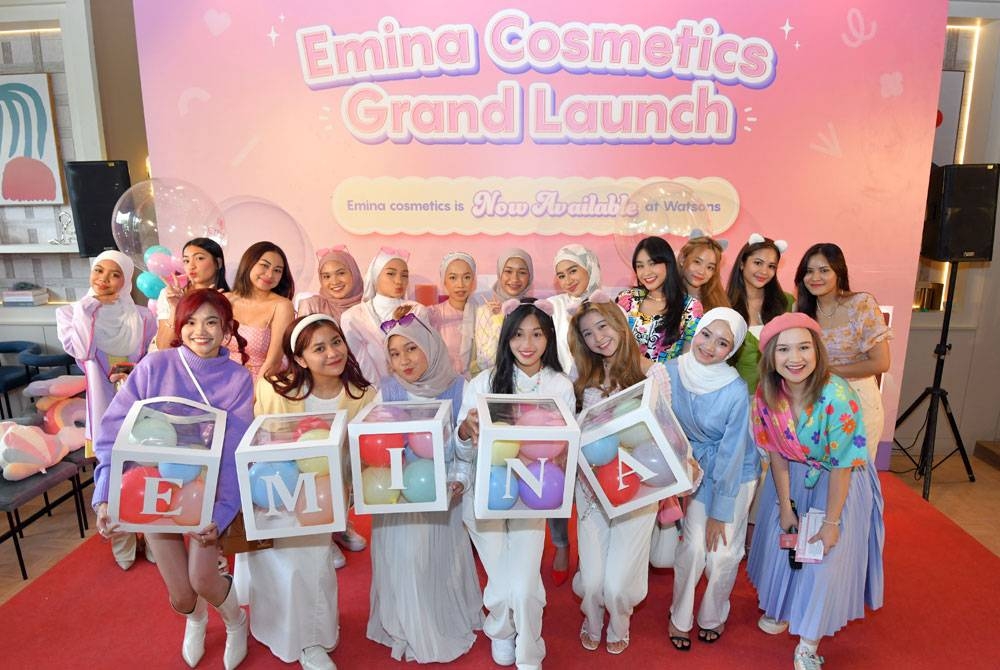 Tetamu yang hadir pada majlis pelancaran Emina Cosmetics yang diadakan di Kuala Lumpur, baru-baru ini.