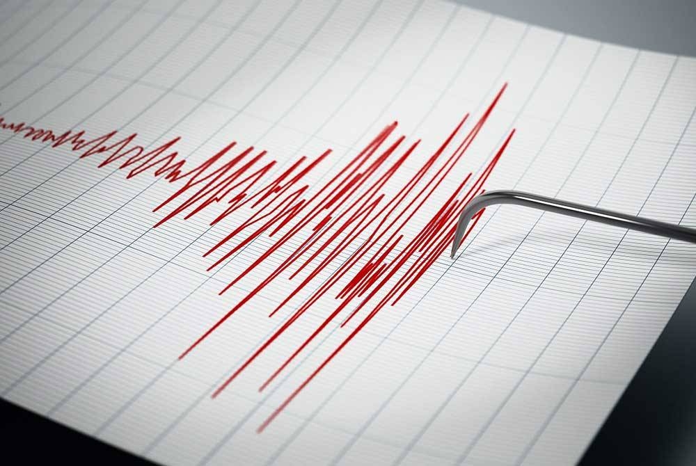 Gempa bumi berukuran 6.4 pada skala Richter menggegarkan Ferndale City di California.